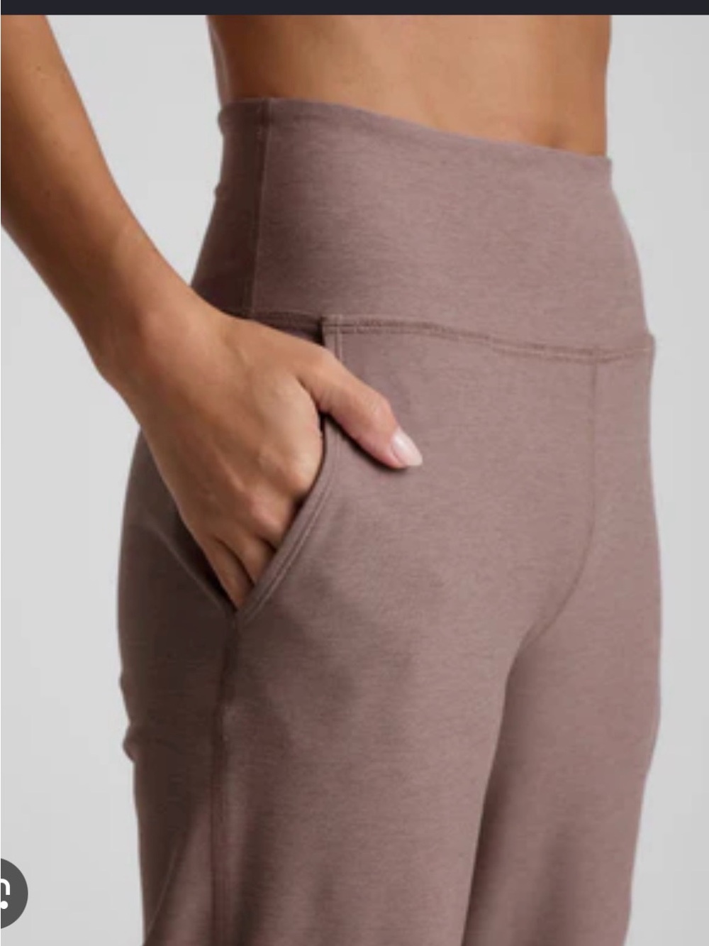 Kirkland Signature High-Waist Pocket Joggers in Mauve Taupe